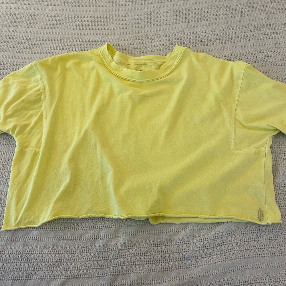 FREE PEOPLE CROPPED OVERSIZED TEE